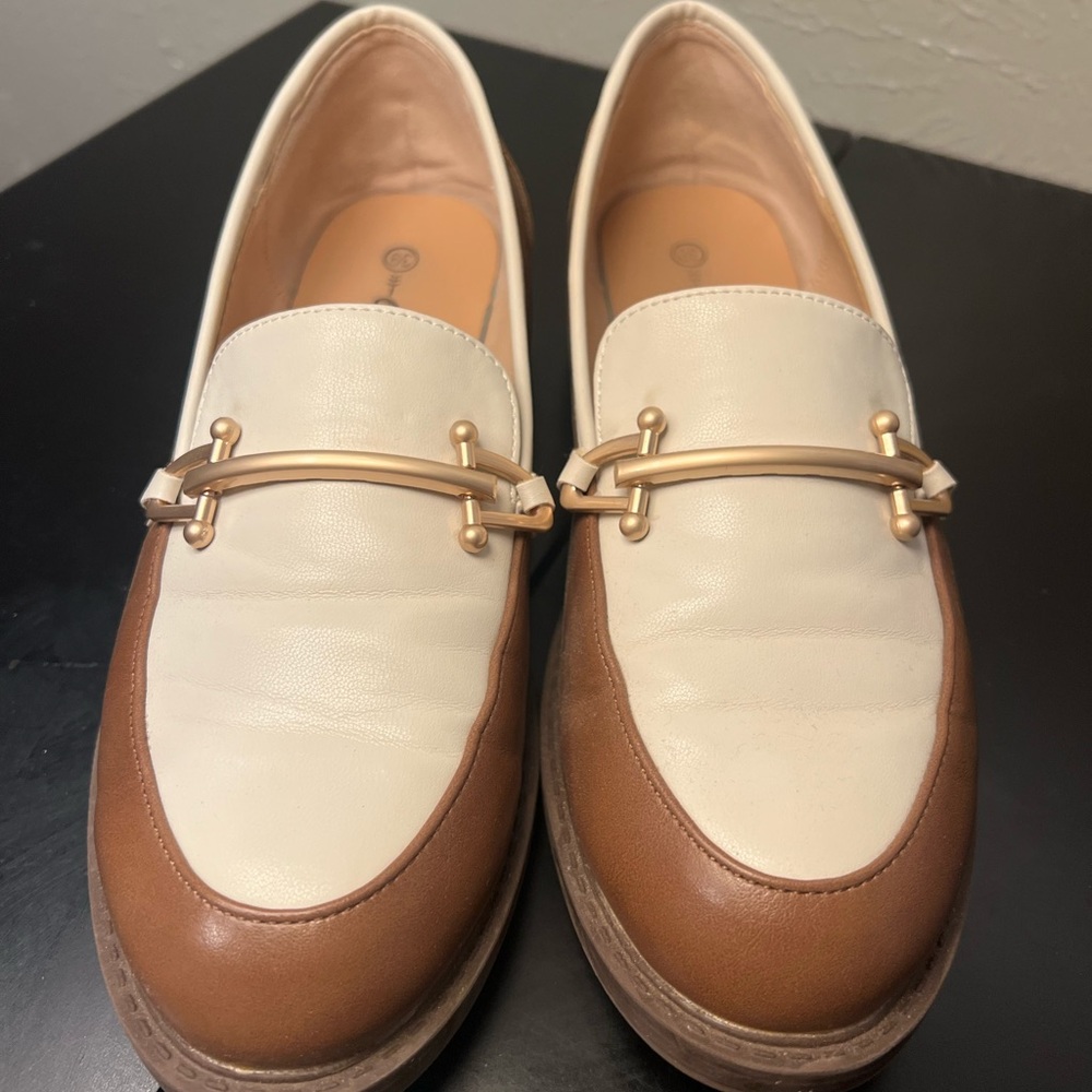 Elegant Two-Tone Loafers